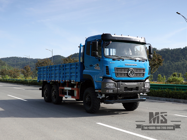 ຫົກລໍ້ຂັບລົດ Dongfeng Off Road Truck 6×6 Dongfeng Flat Head 1 ແລະ Half Row Cargo Truck Vehicle AWD 6*6 Export Special Vehicle