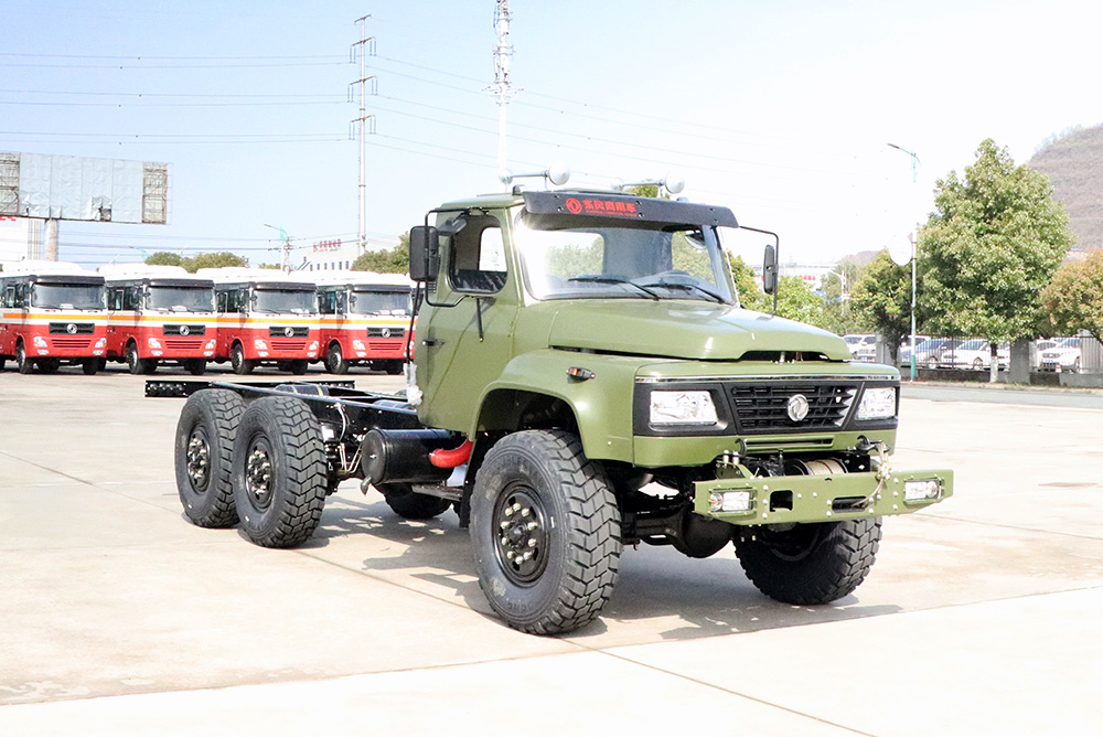 Dongfeng Army Green Six wheel Drive EQ2100 Chassis_6*6 190hp Pointed Head Truck Chassis for Sale_Dongfeng Export Special Vehicle Chassis