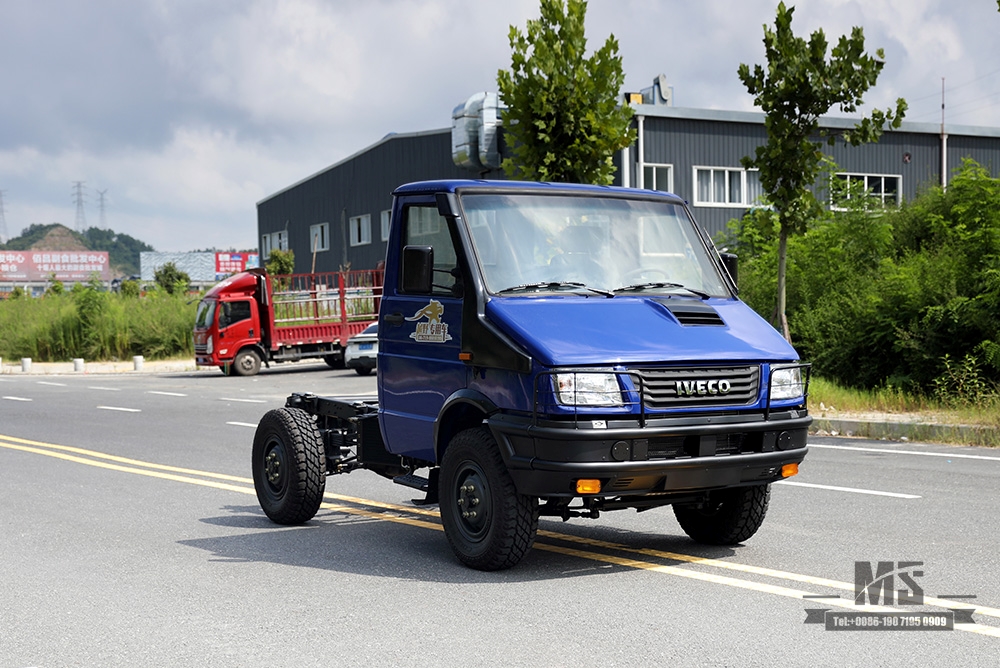 113hp Iveco Four Wheel Drive Chassis_4*4 Small Chassis Iveco Short Head Chassis _4WD Export Special Vehicle Chassis Customized