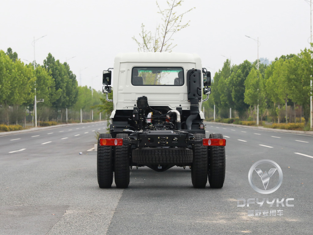 dongfeng dividion ຫນຶ່ງແລະເຄິ່ງແຖວແຖວແຖວ | ທຸກໆລໍ້ທີ່ມີການດັດແກ້ພາຫະນະພິເສດທັງຫມົດ 210 HorsePower Chassis | ເຮັດໃນປະເທດຈີນ Chassis | ເພົາທາງນອກ - ເສັ້ນທາງດຽວ | 