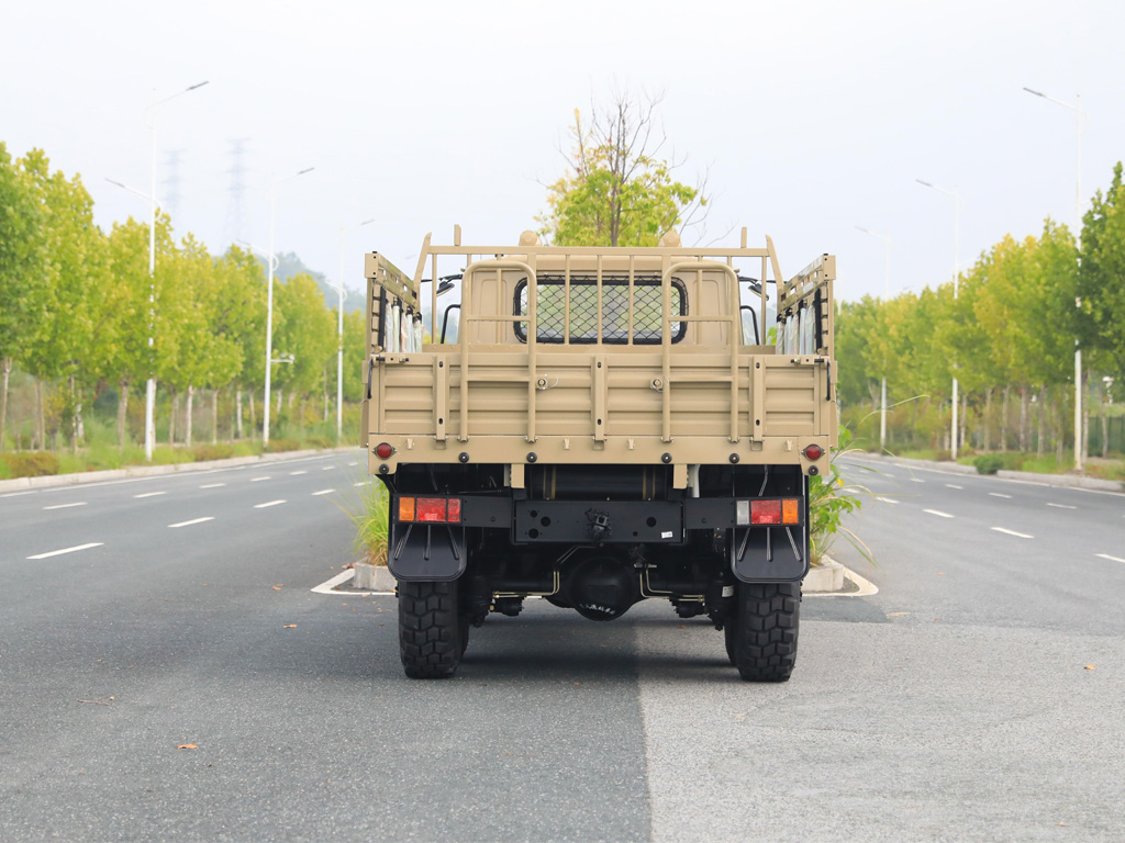 ລົດບັນທຸກຂະຫນາດ 6x6 dongfeng Eq2082 ລົດບັນທຸກ SLEADROW SLEADROW CAW 6WD AFT-ROCCROGO 