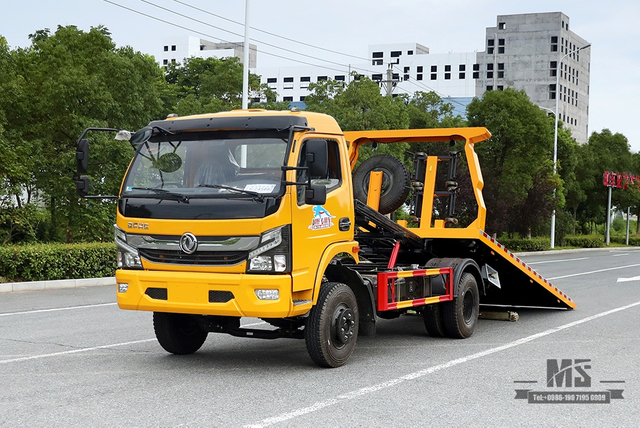 Dongfeng 4*2 Wrecker ກັບ 3 Tons ຊັ້ນເຄິ່ງຊັ້ນເກັບກູ້ຖະຫນົນຫົນທາງ Dongfeng ຍານພາຫະນະເກັບກູ້ສົ່ງອອກລົດບັນທຸກ Tow ພິເສດ