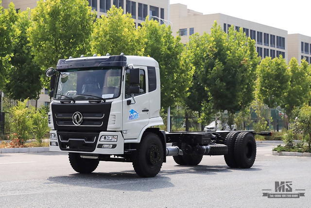 Dongfeng 4×2 Truck Mounted Crane Chassis 266hp New Flathead Cabin Row Half Chassis with Truck Crane Export Chassis Special