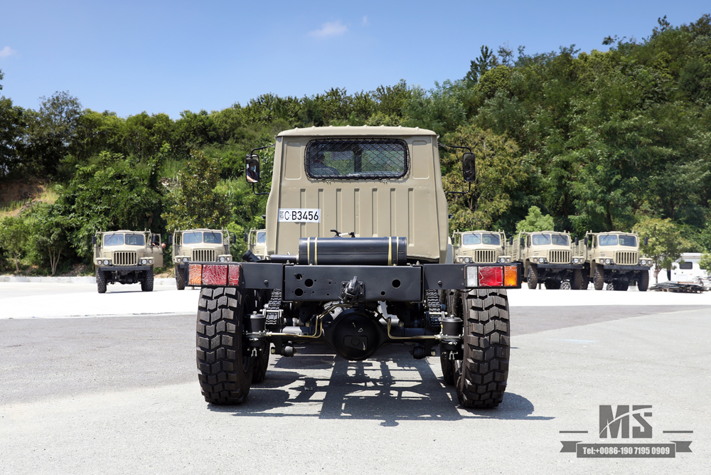 170 hp Camel Grey EQ2082 Chassis_Dongfeng ຂັບຫົກລໍ້ 240 Off-road Truck Chassis_Pointed Head Double Glass Transport Vehicle_6×6 25Y Truck Export Chassis Special