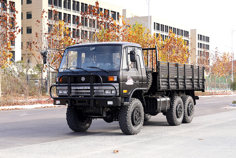 Dongfeng EQ2102 Off-road Truck_190 HP 3.5T ສາມເພນຫົກລໍ້ຂັບລົດບັນທຸກສີດໍາ_All-wheel drive EQ2102G ສົ່ງອອກຍານພາຫະນະຈຸດປະສົງພິເສດ