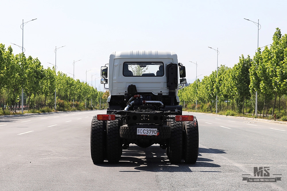 340 HP Dongfeng Six Wheel Drive Truck Chassis_6×6 Flathead 13T/13T Axle Truck Chassis_Dongfeng 6*6 Truck Chassis For Sale_Export Special Truck Chassis