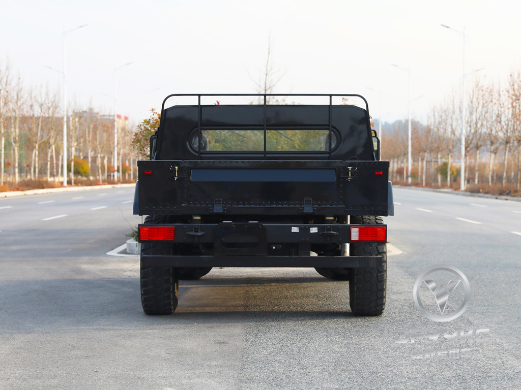 195hp ຂະຫນາດ 6Tons ຂອງ GVW Dongfeng 4x4 Off-Road-Road-Travel Mengshi Jeep_cummins Patrol ກອງທັບ ຈີນ 