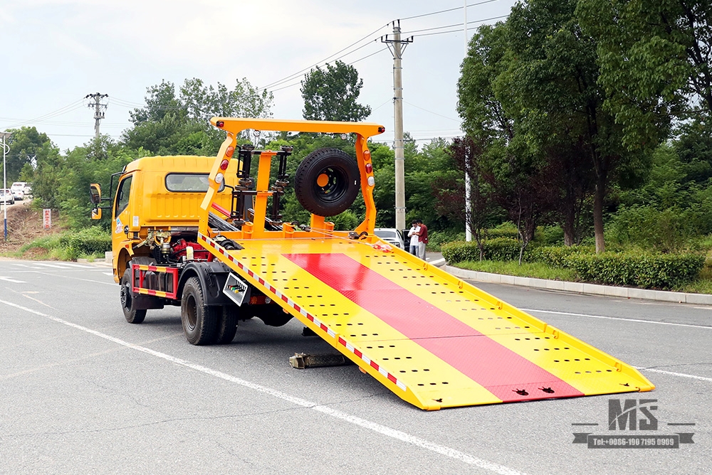 Dongfeng 4*2 Wrecker ກັບ 3 Tons ຊັ້ນເຄິ່ງຊັ້ນເກັບກູ້ຖະຫນົນຫົນທາງ Dongfeng ຍານພາຫະນະເກັບກູ້ສົ່ງອອກລົດບັນທຸກ Tow ພິເສດ