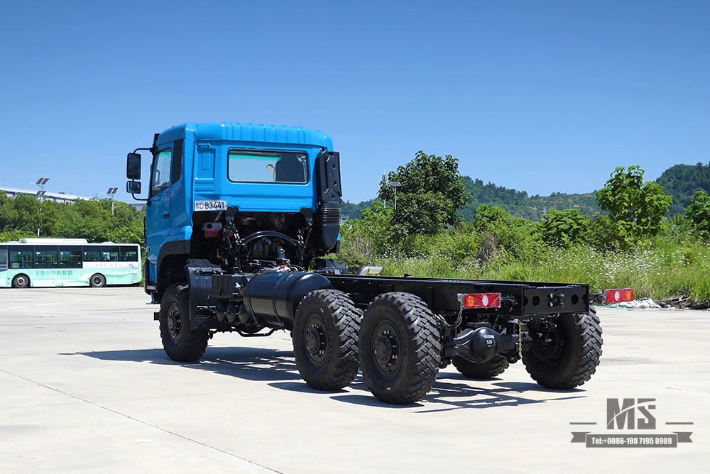340hp Dongfeng Six Wheel DriveTruck Chassis_Dongfeng 6*6 Flat Head Cargo Chassis With Brake Water Cooling Tank _Export Special Chassis