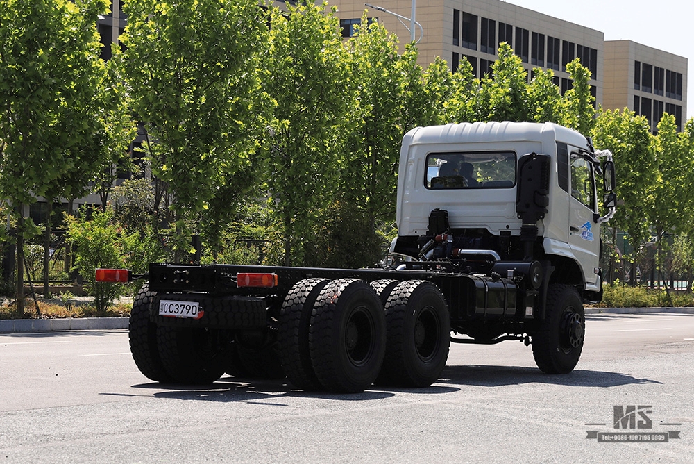 340 HP Dongfeng Six Wheel Drive Truck Chassis_6×6 Flathead 13T/13T Axle Truck Chassis_Dongfeng 6*6 Truck Chassis For Sale_Export Special Truck Chassis