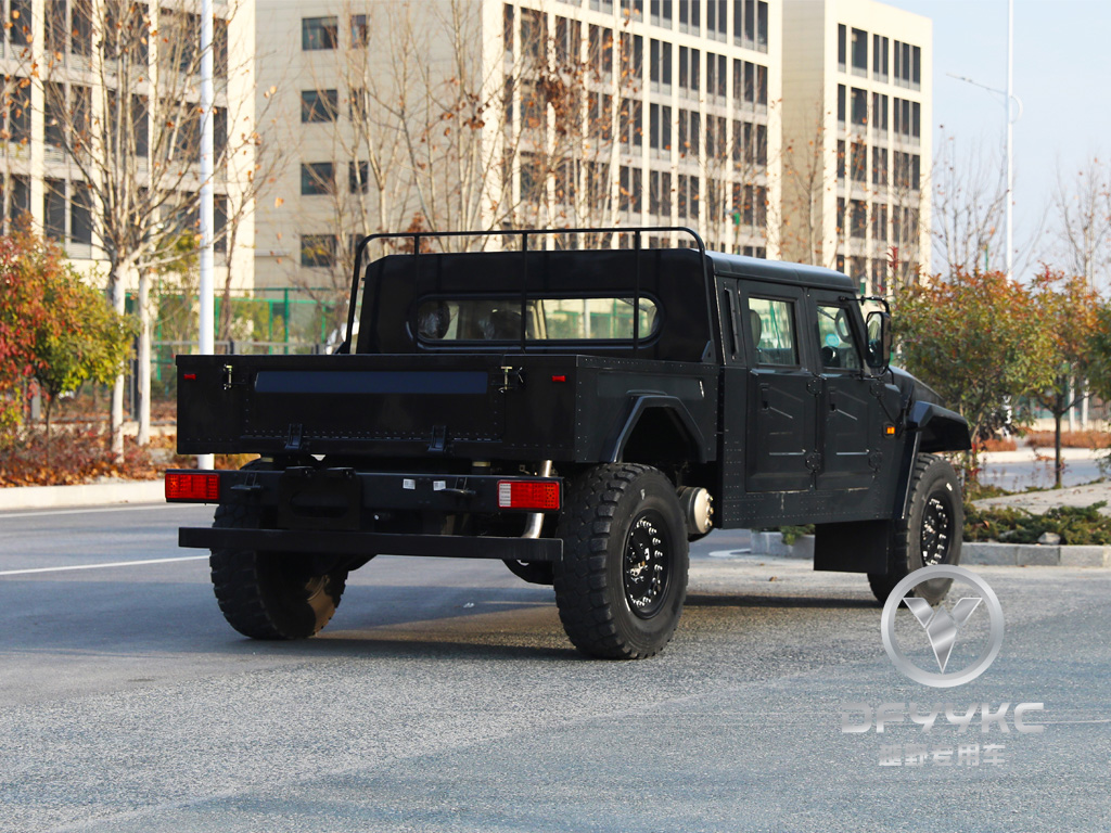 195hp ຂະຫນາດ 6Tons ຂອງ GVW Dongfeng 4x4 Off-Road-Road-Travel Mengshi Jeep_cummins Patrol ກອງທັບ ຈີນ 