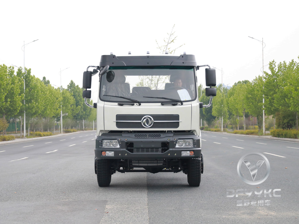 dongfeng dividion ຫນຶ່ງແລະເຄິ່ງແຖວແຖວແຖວ | ທຸກໆລໍ້ທີ່ມີການດັດແກ້ພາຫະນະພິເສດທັງຫມົດ 210 HorsePower Chassis | ເຮັດໃນປະເທດຈີນ Chassis | ເພົາທາງນອກ - ເສັ້ນທາງດຽວ | 