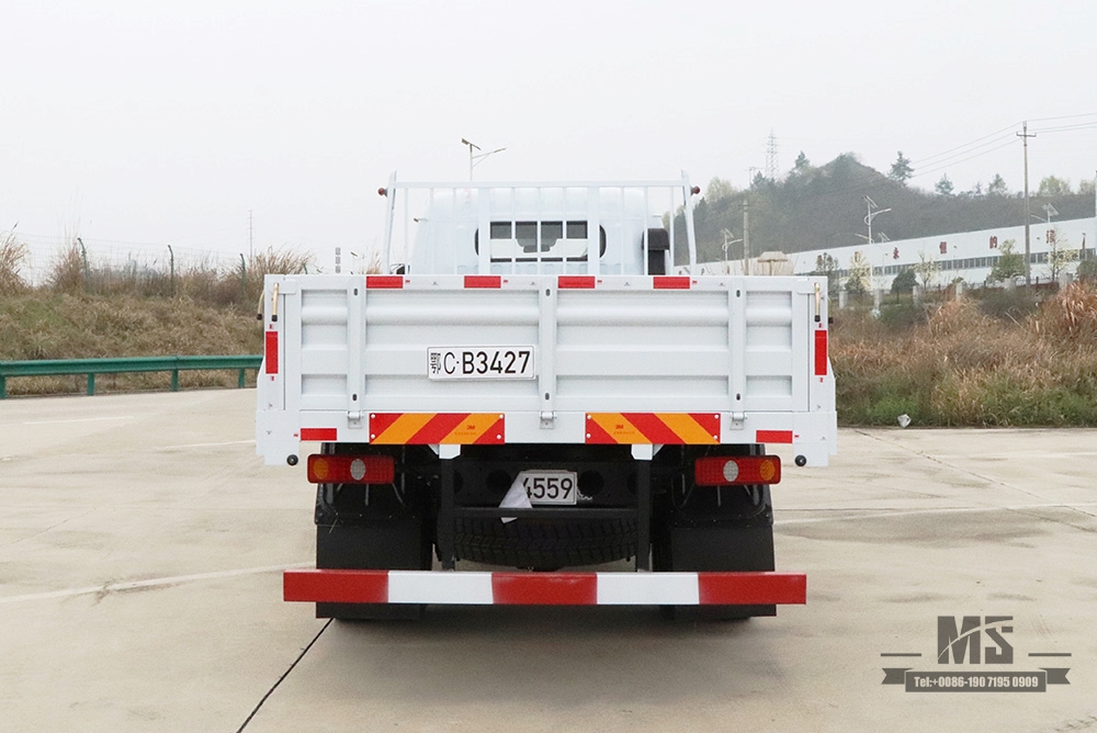 Dongfeng Four wheel Drive Light-duty Truck_White Small Truck Customized Double Row Cab 4*4 Off-road Vehicle_Dongfeng Truck for sale Export Special Vehicle