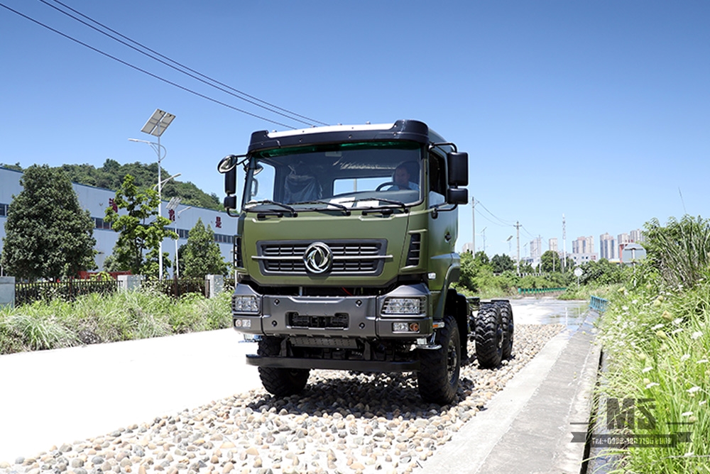 Dongfeng Six wheel Drive Chassis_6×6 340hp Flat Head One and a half Row Chassis Cargo Truck Chassis_6*6 Export Special Vehicle