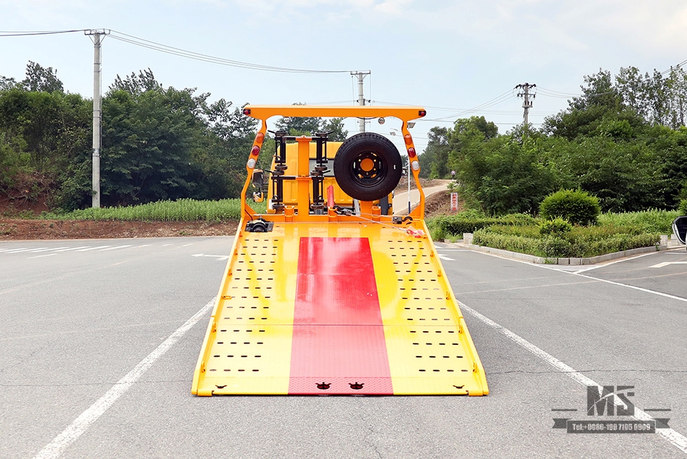 Dongfeng 4*2 Wrecker ກັບ 3 Tons ຊັ້ນເຄິ່ງຊັ້ນເກັບກູ້ຖະຫນົນຫົນທາງ Dongfeng ຍານພາຫະນະເກັບກູ້ສົ່ງອອກລົດບັນທຸກ Tow ພິເສດ