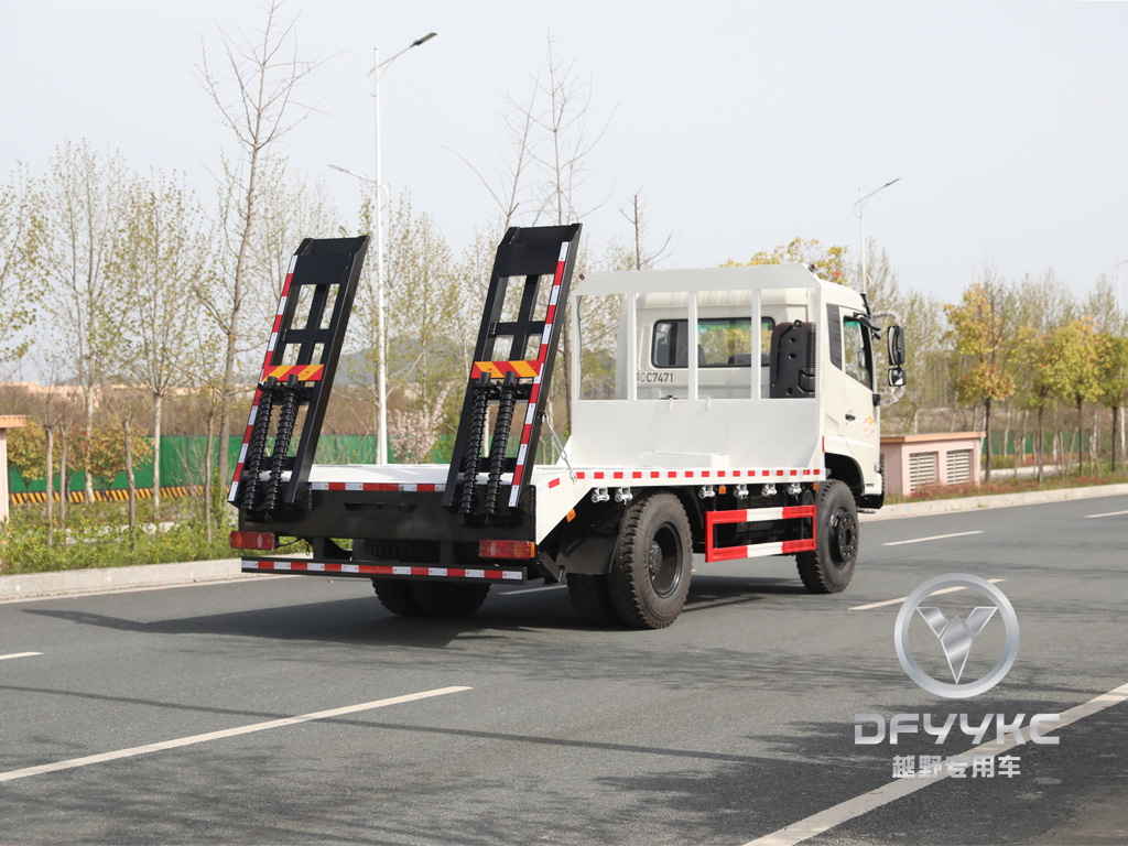dongfeng flat-topped semi-cab | ພາຫະນະຂົນສົ່ງການຂຸດຄົ້ນ | ອຸປະກອນເຄື່ອງຂຸດເຄື່ອງຂຸດເຄື່ອງຈັກຕິດເຄື່ອງລົດຂົນສົ່ງ ລົດບັນທຸກຂັ້ນໄດແບບໄຮໂດຼລິກ Tandem Trailer | 