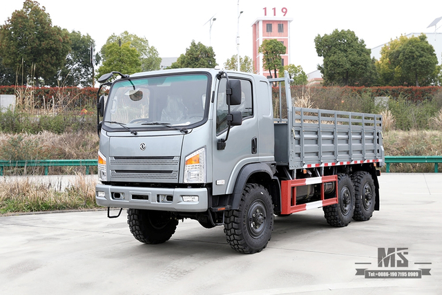 Dongfeng ຂັບລົດຫົກລໍ້ແບບຫົວຮາບພຽງ AWD configuration_6×6 190HP off-road light truck manufacturers_6*6 ສົ່ງອອກລາຄາລົດພິເສດ