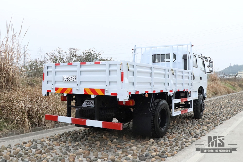 Dongfeng Four wheel Drive Light-duty Truck_White Small Truck Customized Double Row Cab 4*4 Off-road Vehicle_Dongfeng Truck for sale Export Special Vehicle