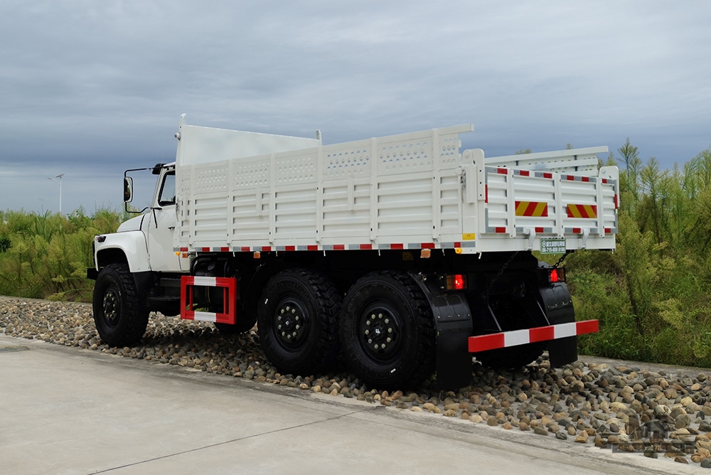 190hp Dongfeng ຂັບລົດຫົກລໍ້ EQ2100 Dump Truck_6×6 Pointed Head Row Single Constructiion Site Mining Tipper Truck_AWD Export Special Truck