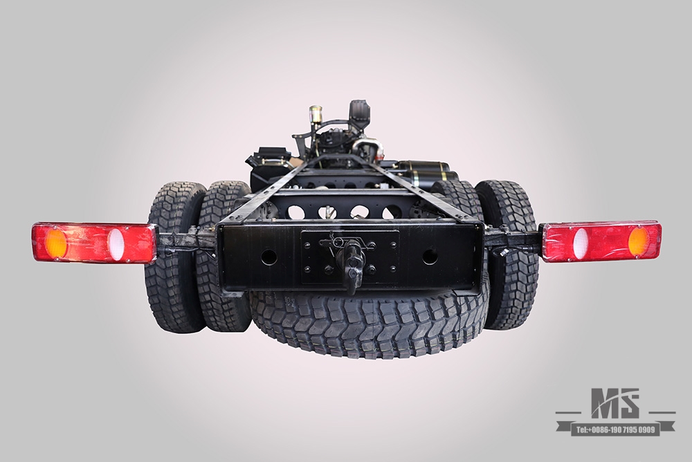 Dongfeng 4*2 Greening Sprinkler Chassis _Dongfeng 210 HP Flat Head Sprinkler Truck Chassis_Dongfeng Water Tanker Chassis _Export Special Truck Chassis